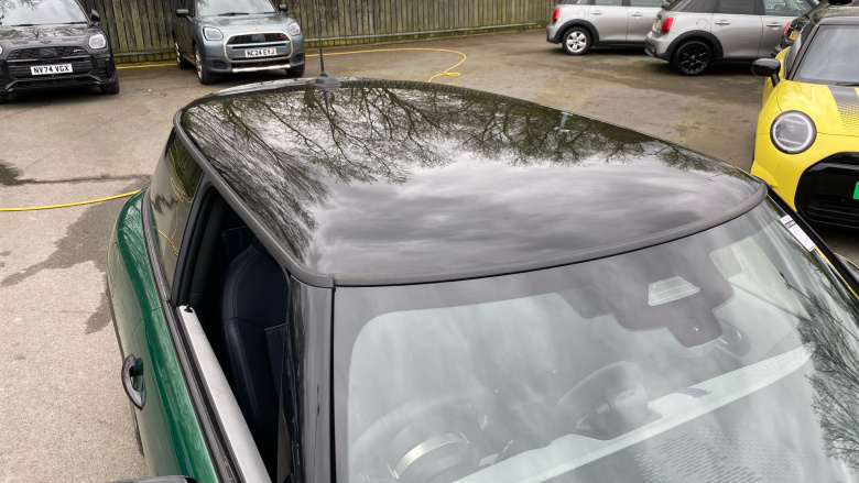 MINI Cooper 2.0 S Classic 5dr Auto Petrol Hatchback